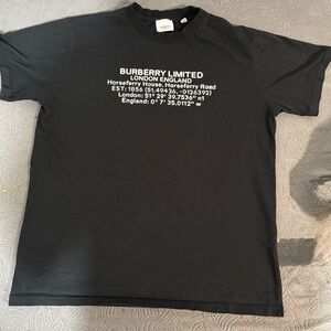 Burberry black Carrick Horseferry house t shirt